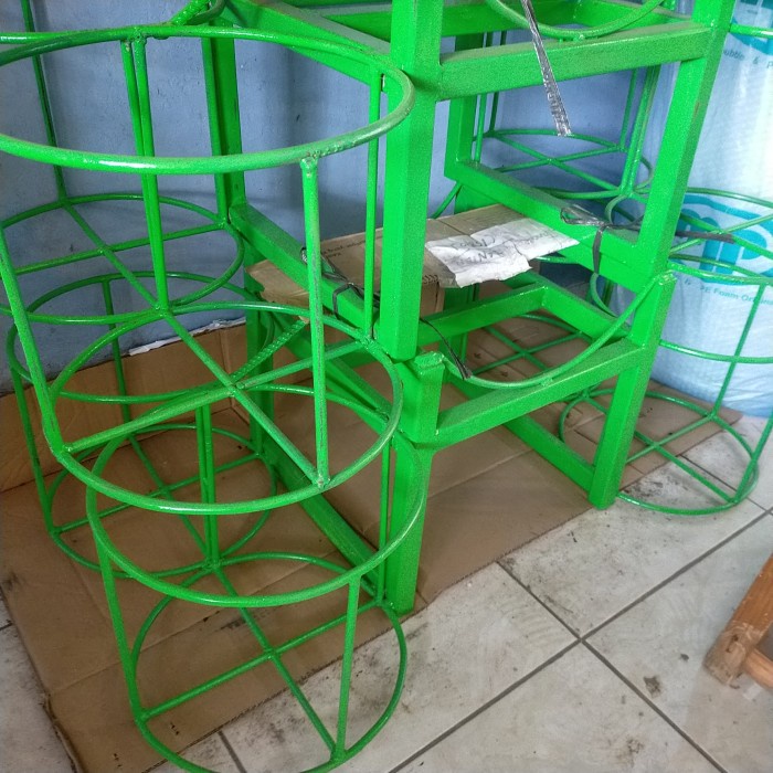 Keranjang - Keranjang Galon Air Di Motor