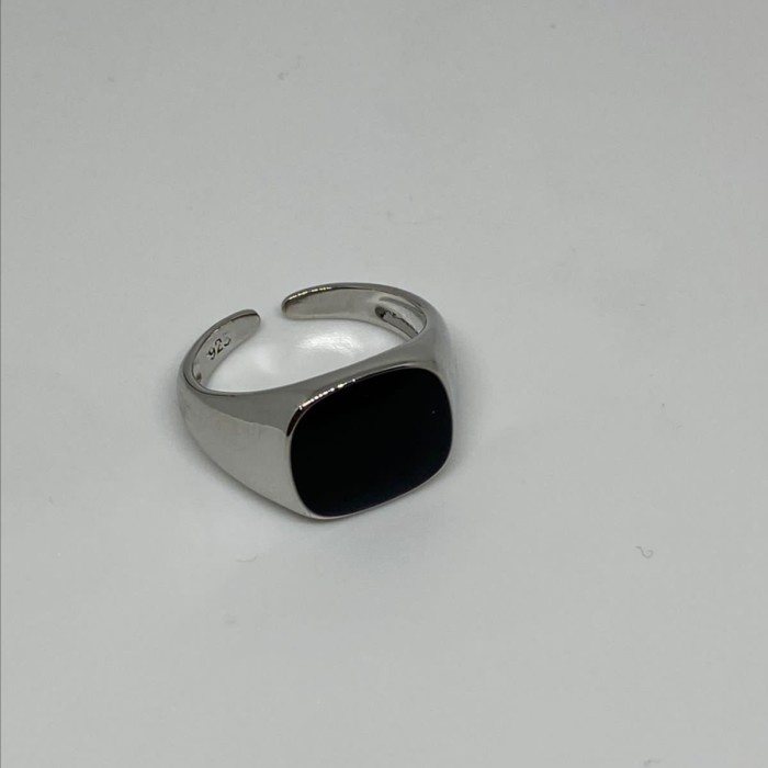 Mei Omega Ring