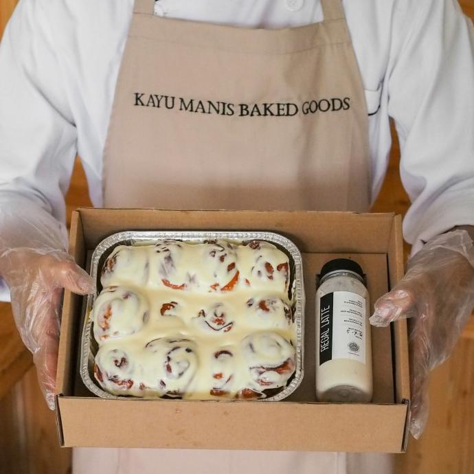 

Terbaru Paket Hampers Creamcheese Cinnamon Rolls & Regal Latte Original