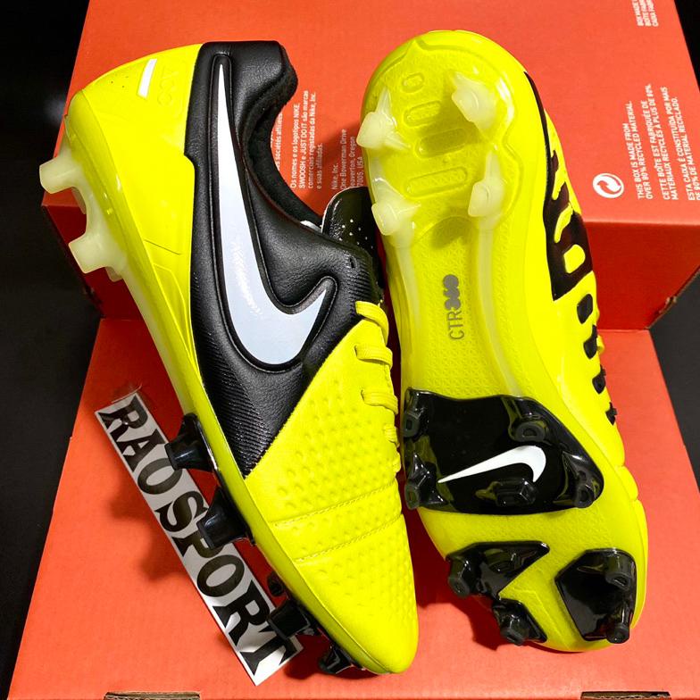 Sepatu Bola CTR 360 Maestri Sonic Yellow Bla