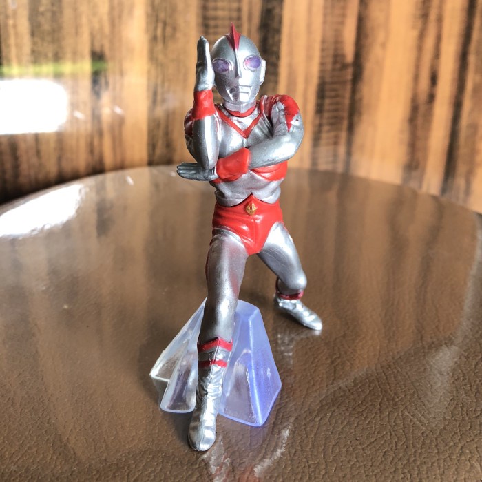 action figure ultraman original b