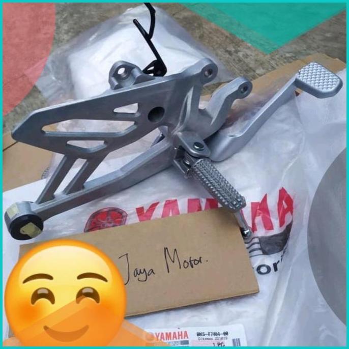 FOOTSTEP DEPAN R15 VVA (KANAN, FULLSET) BK6-F7404-00 20JVLZ3 parts 30