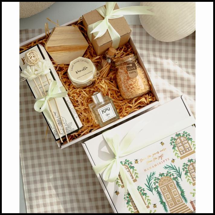

TERMURAH ULSAN - HAMPERS AROMATHERAPY/HAMPERS BIRTHDAY/KADO ANNIVERSARY !!!!!!