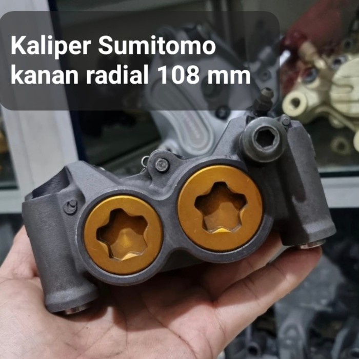 {BEKAS} kaliper depan radial kiri kanan Sumitomo Yamaha YZF R1 R6 Fazer 600 - kanan Berkualitas