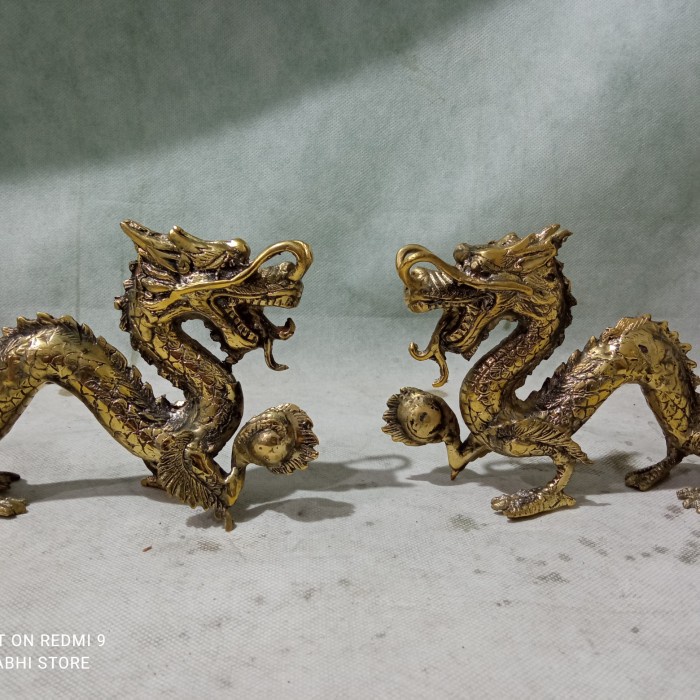 monggo] patung Naga Dragon besar