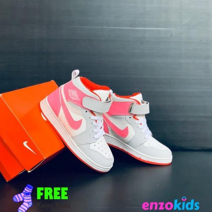 Sepatu boot anak perempuan Nike Jordan Kids Pink White