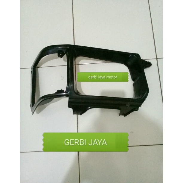Ring Lampu/ gril Lampu depan Kijang Super