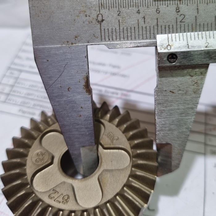 GEAR BOSCH GWS 060 GWS060 GIGI GERINDA TANGAN BOSCH 4" GWS060 GWS 060 -Megah CT