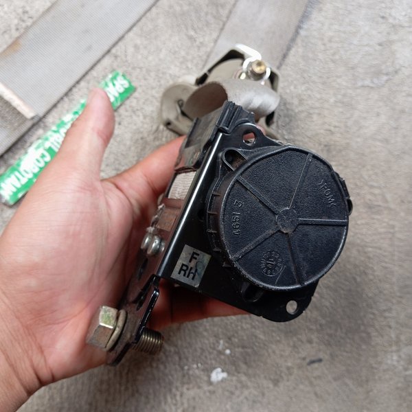 Safety Belt Sabuk Pengaman Jok Kursi Depan Kanan Sopir Xenia Avanza Lama Old 2004-2011 Copotan