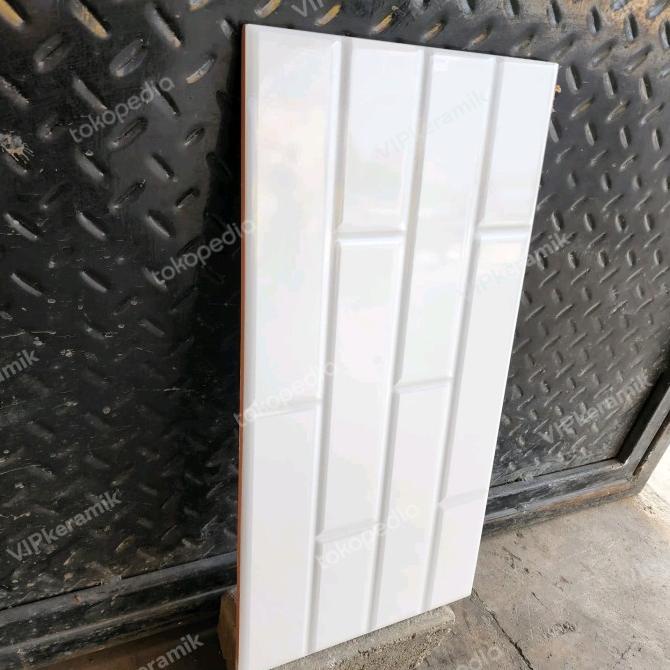 KERAMIK DINDING KIA IGLO WHITE 25X50 KW1 Harga Miring