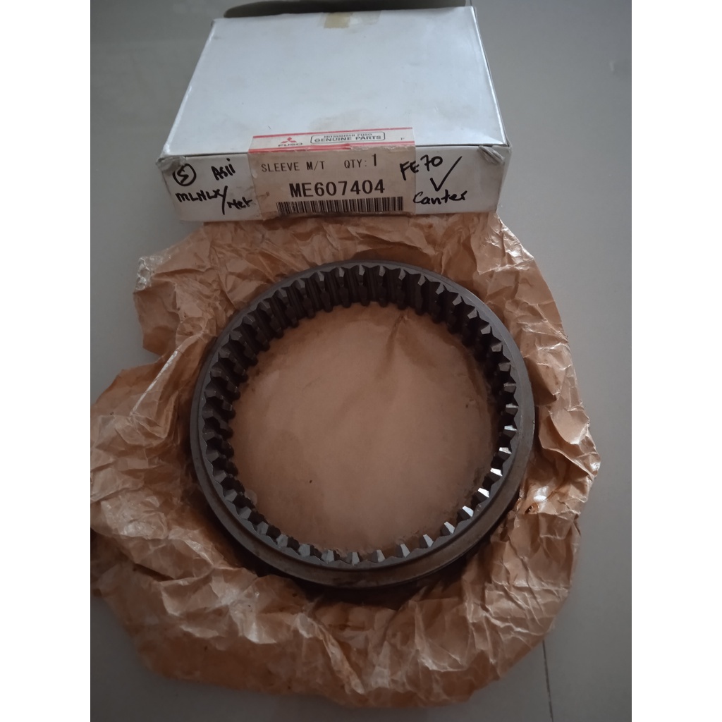 Sleeve gigi 1st singkromis me607404 canter ps110 ktb original