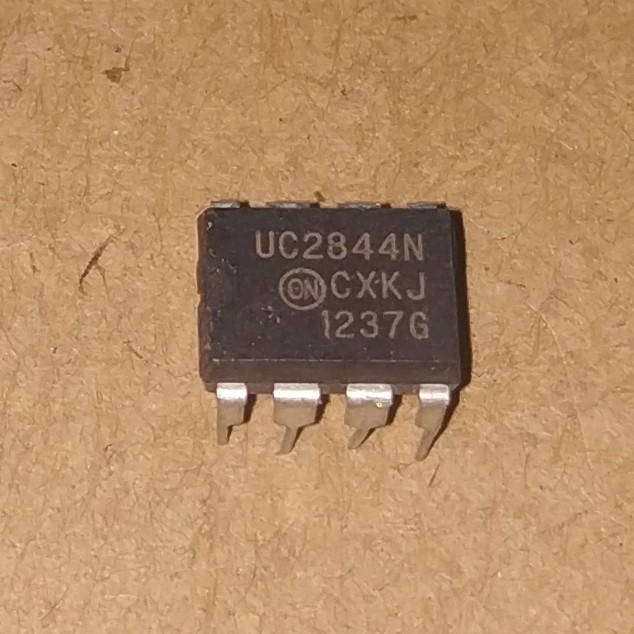 IC UC2844 UC2844A UC2844AN UC2844B UC2844BN UC2844N UC 2844 A AN B BN N DIP-8