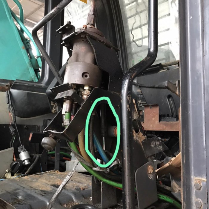 Gas spring penunjang safety arm lock Kobelco SK200-8