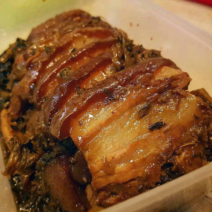 

Nyamnyam Kitchen - Khew Nyuk / Daging Babi Tim Dengan Sayur Asin