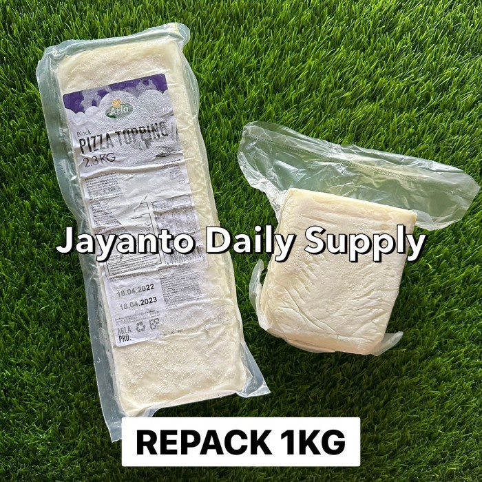

Terbaru Mozzarella Arla 1Kg Repack / Keju Mozarella Topping Pizza - 100% Halal Promo Terlaris