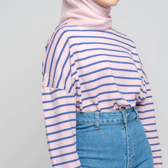 Hijabchic Ulyani Pink Stripe Top