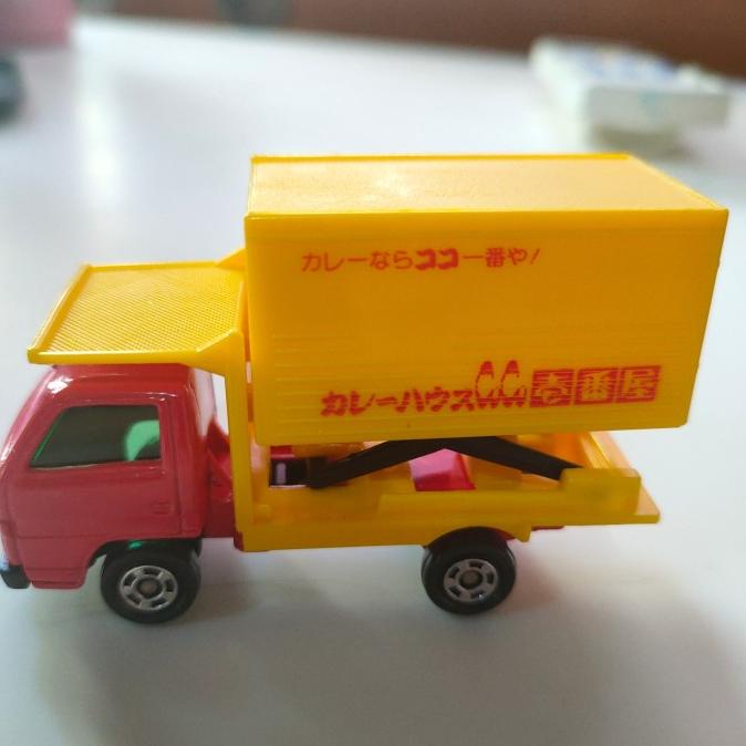 tomica elf isuzu