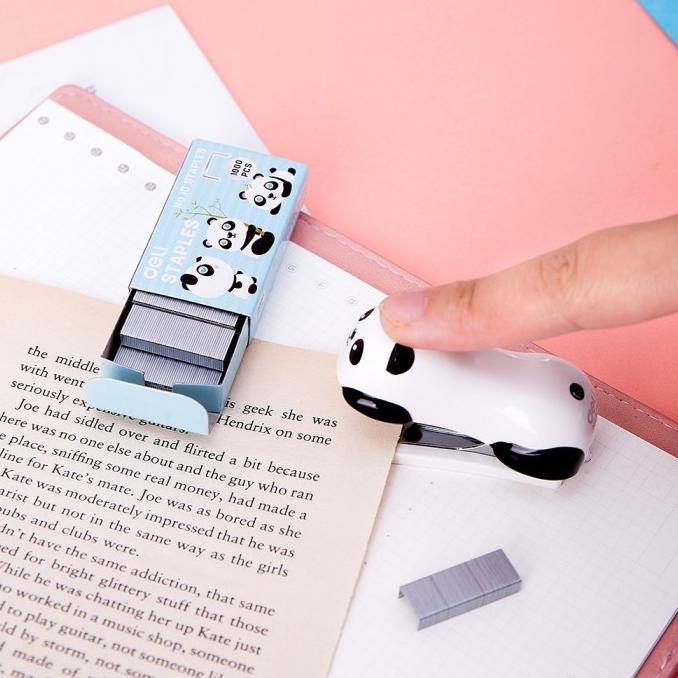

TERLARIS DELI STAPLER + REFILL STAPLES SEKOLAH MINI PANDA LUCU KANTOR E0453