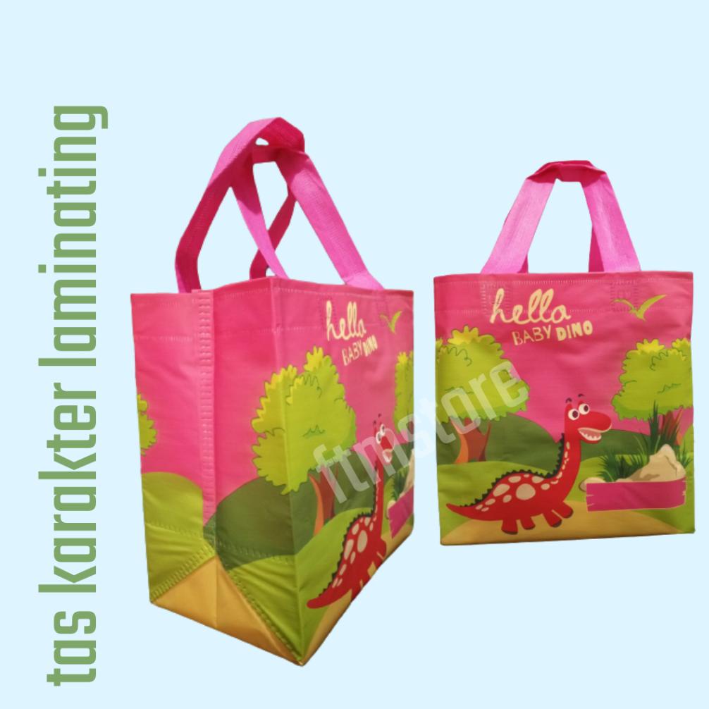 

Trendy TAS KARAKTER HBPA LAMINASI UK 25X25X15 ISI 12pcs ~