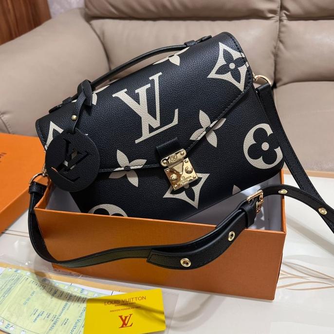 Sling Bag Wanita Branded / Tas Fashion Wanita / Tas Wanita Import Wb4 Kertania