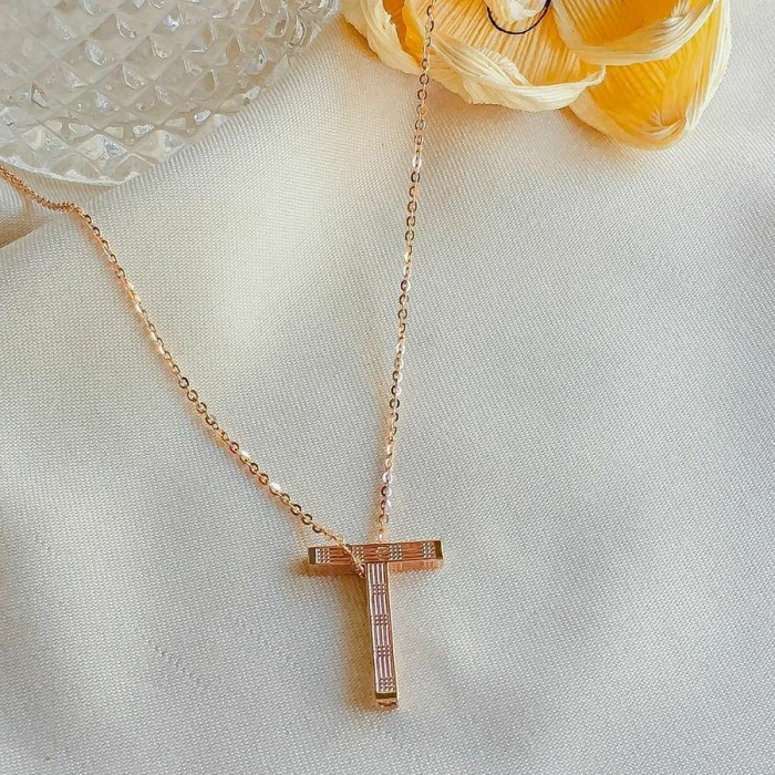 ✨Sale Kalung Koye Emas Initial Alphabet Huruf T Alphabold Carendelano Diskon