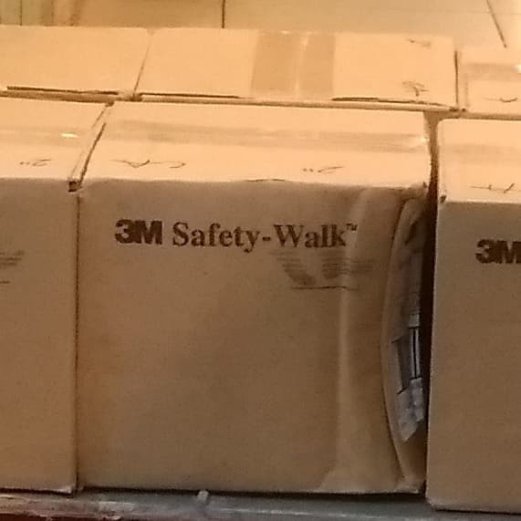

✨Sale Lakban Anti Slip / Safety Walk 3M Hitam 610 6In X 182 Meter Terbatas