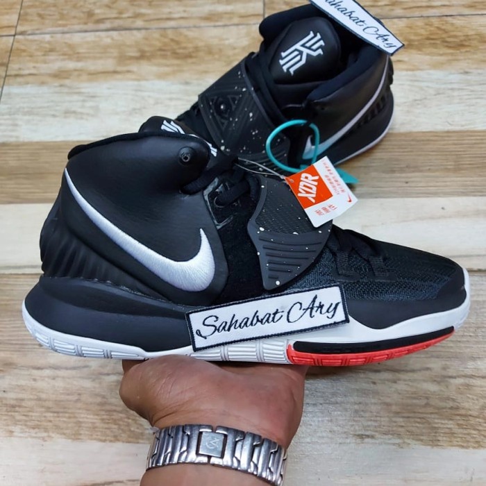 ✨Ori Sepatu Kyrie 6 Ep Black White Terbaru