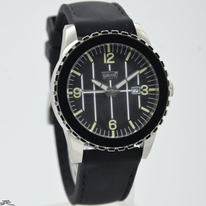 ✨Sale Levis Ltj0501 - Jam Tangan Pria Rubber Original - Black Terbaru