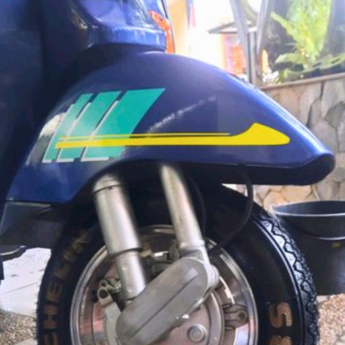 Sticker Stiker Cutting Striping Vespa Corsa Line Array