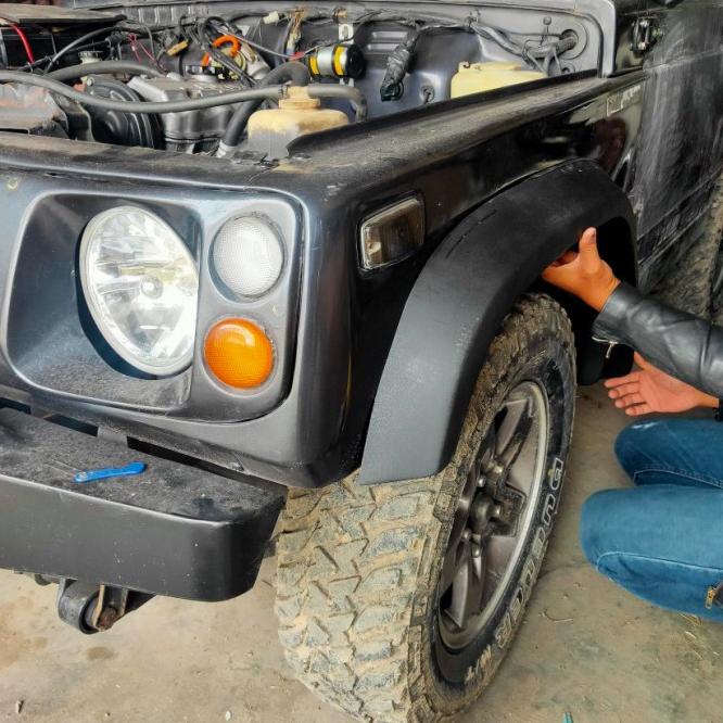 Over Fender Kotak Polos Jimny Katana