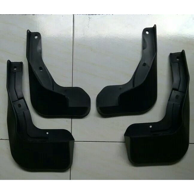 Baru Karpet Lumpur Mudguard Mobil Calya Sigra Original