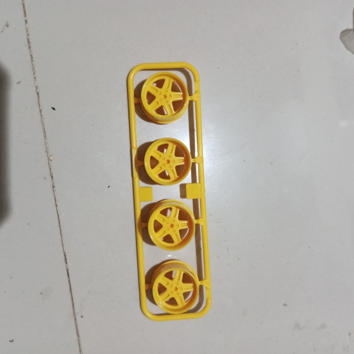 Tamiya 5 spoke wheel yellow made in japan tamiya