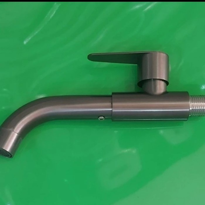 Kran wastafel stainless panjang /Kran tembok stainless & hitam