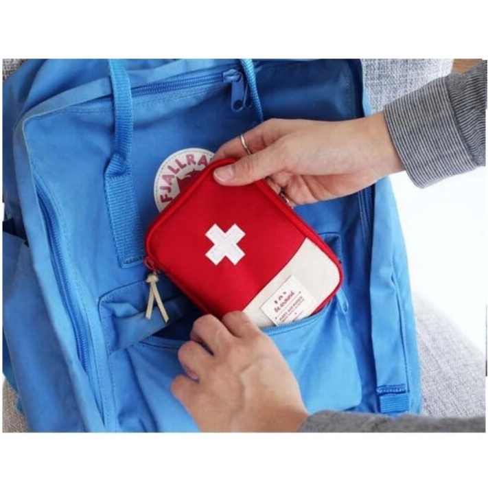 Tas P3K Mini Tempat Kotak Obat Organizer Bentuk Persegi — 9