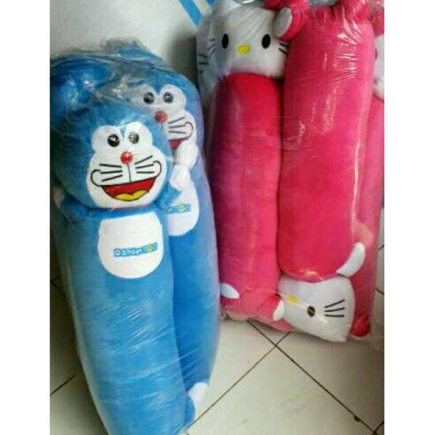 Guling Boneka Doraemon & Guling Hallo Kitty