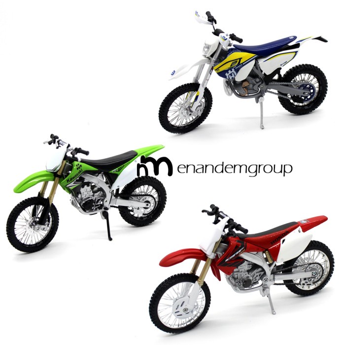 TERLARIS Maisto Diecast Miniatur Motor Trail Honda Kawasaki Husqvarna 1/12