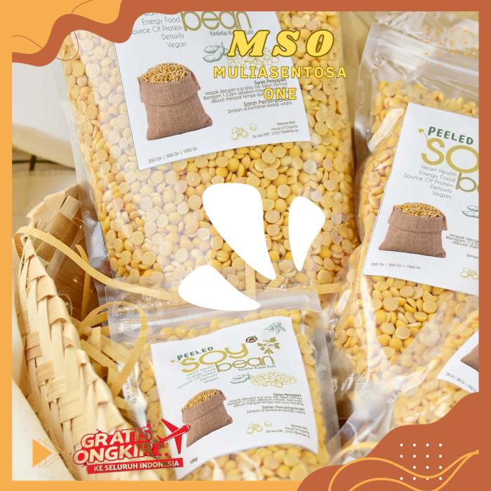 

PEELED SOY BEAN / KEDELAI KUPAS KULIT 250 GR PRODUK BAHAN BERKUALITAS TINGGI !!