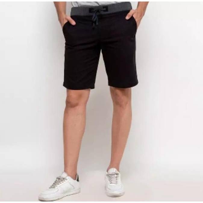 Celana Pendek Smith Berlin Arnold Series