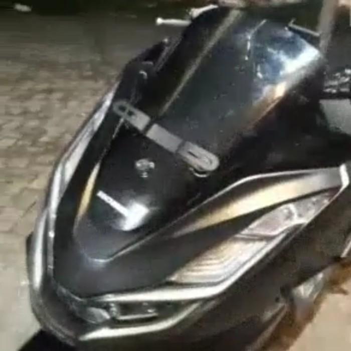 BREKET DUDUKAN PLAT NOMOR PCX 160 DUDUKAN PLAT NEW PCX 160 KUMIS