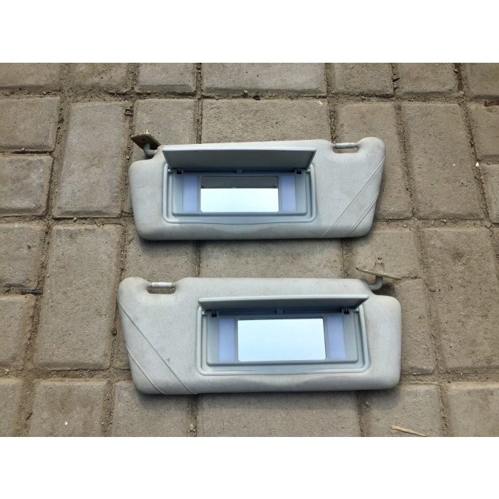 {Second} Sunvisor Lamp W202/W210 Grey Diskon