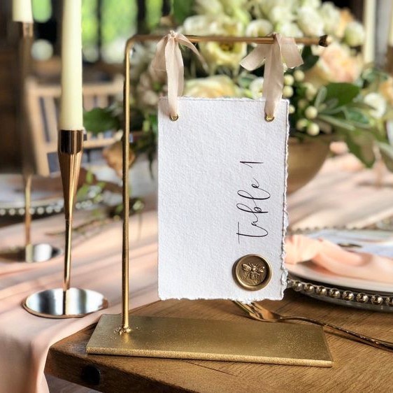 

(:(:(:(] Stand Tempat Menu model L Kuningan / Holder Nomor Meja Makan B-310