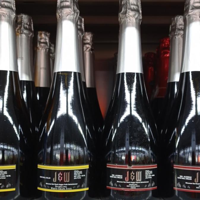 

^^^^^] j&w sparkling premium red /white grape 750ml