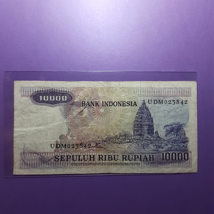 Uang 10000 Rupiah Gamelan