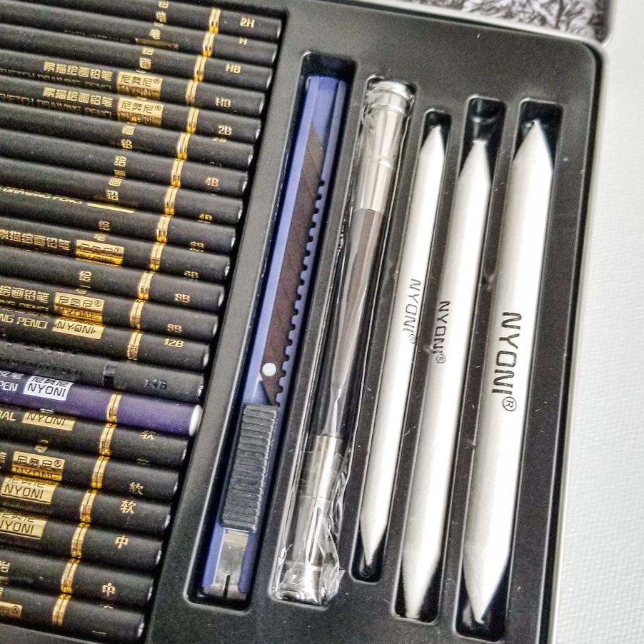 

Nyoni Drawing Cil Set N8136 Tin Case | Sil Gambar Set