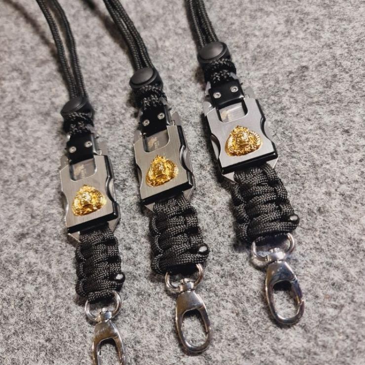 

Lanyard Id Card Logo Tribrata Timbul Holder