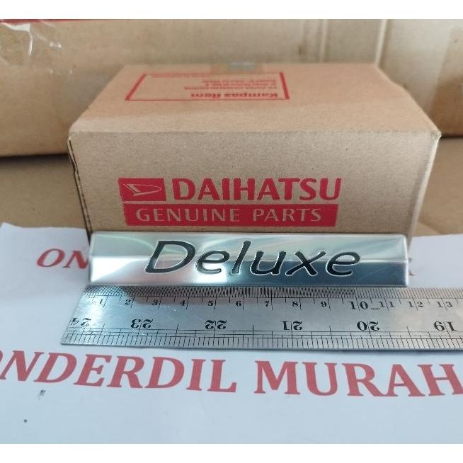Emblem Deluxe Daihatsu Xenia