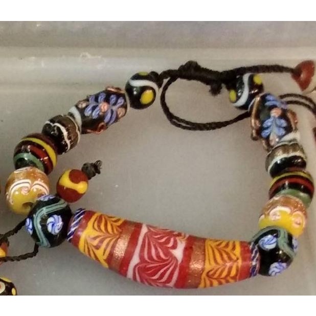 Gelang - Gelang Dayak Tameng Etnik Pria Wanita Batu Lukis Dayak Asli Handmade