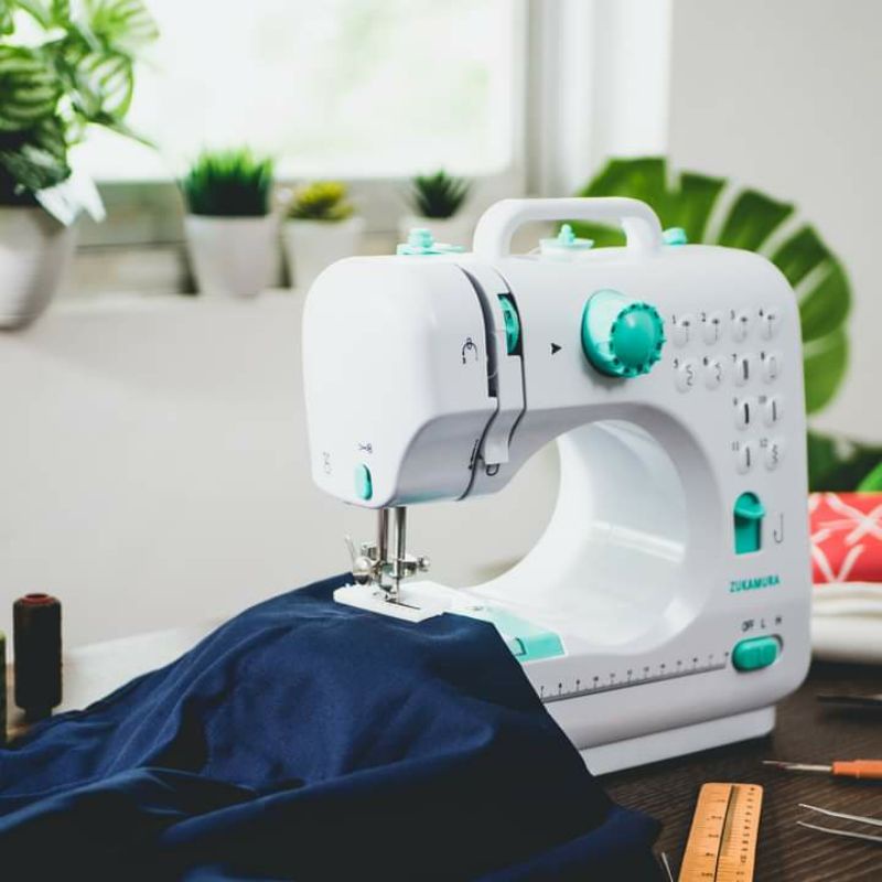 Zukamura Mesin Jahit Portable
