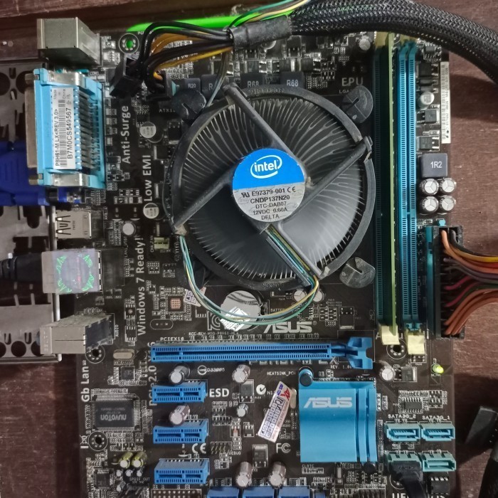 Mobo H61 + i5 + Fan