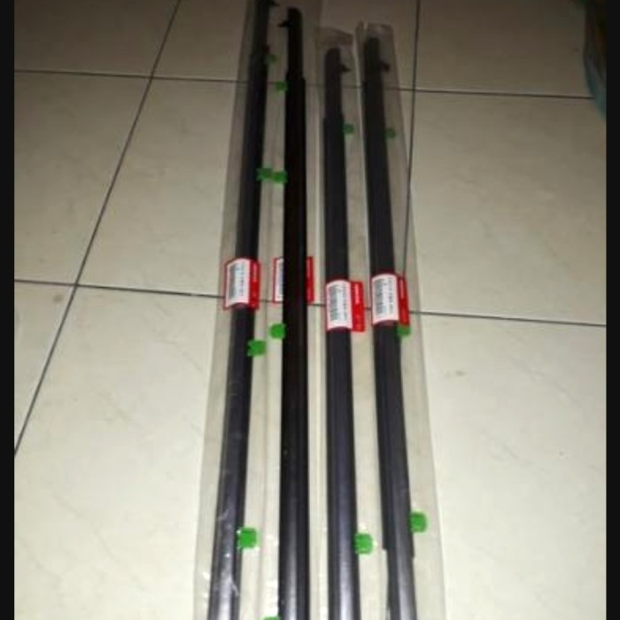 Pelipit Kaca Moulding Kaca CRV Gen 3 2007-2012 SET Chrome